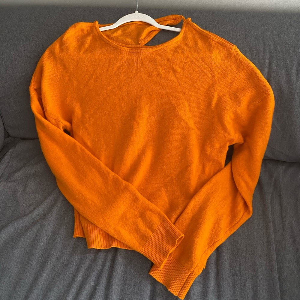 Woman sweater